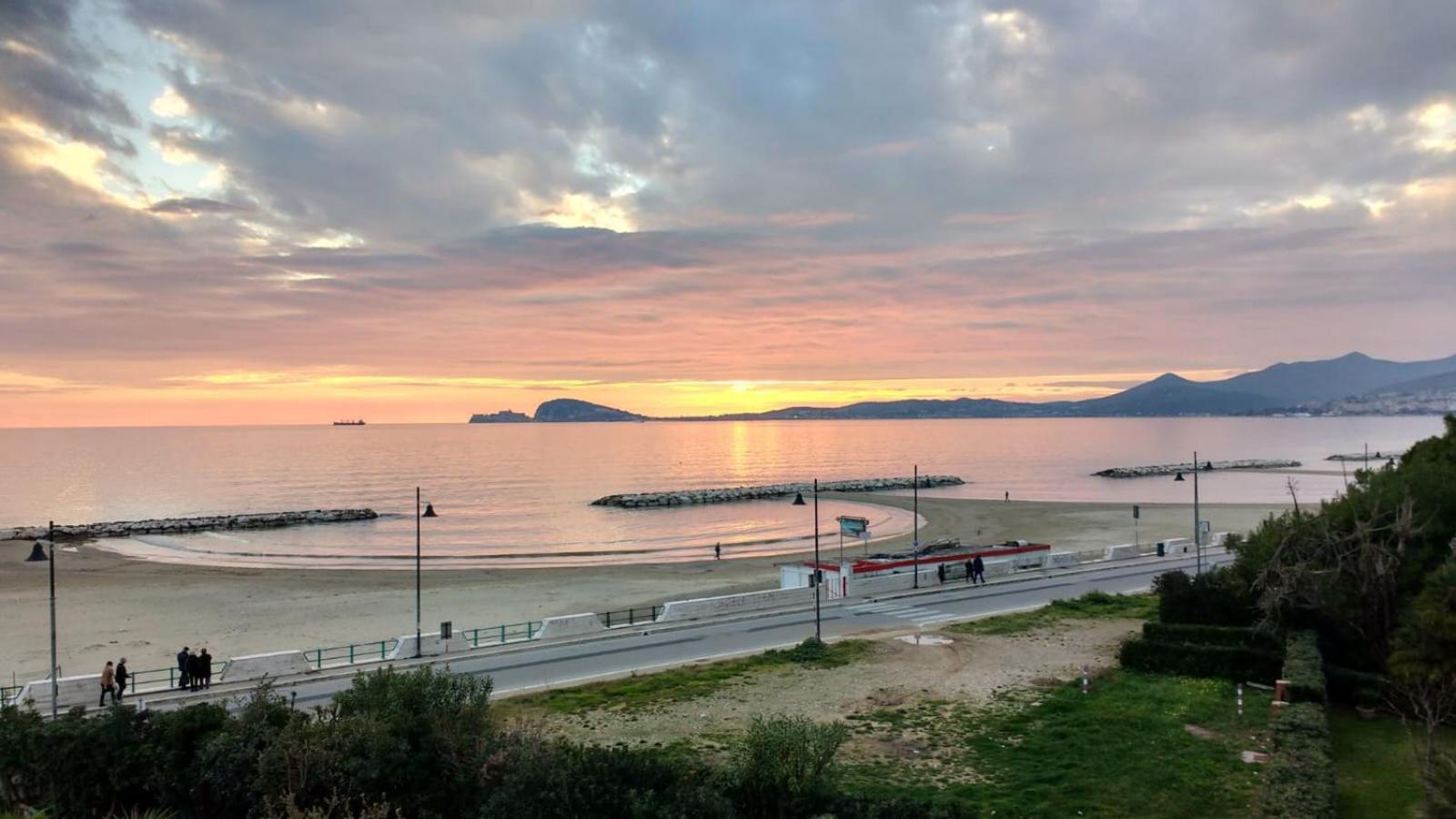 Bordoriva Appartement Formia Buitenkant foto